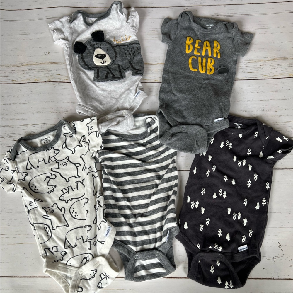 Gerber Onesies 0-3m Bear Themed 5 Pack